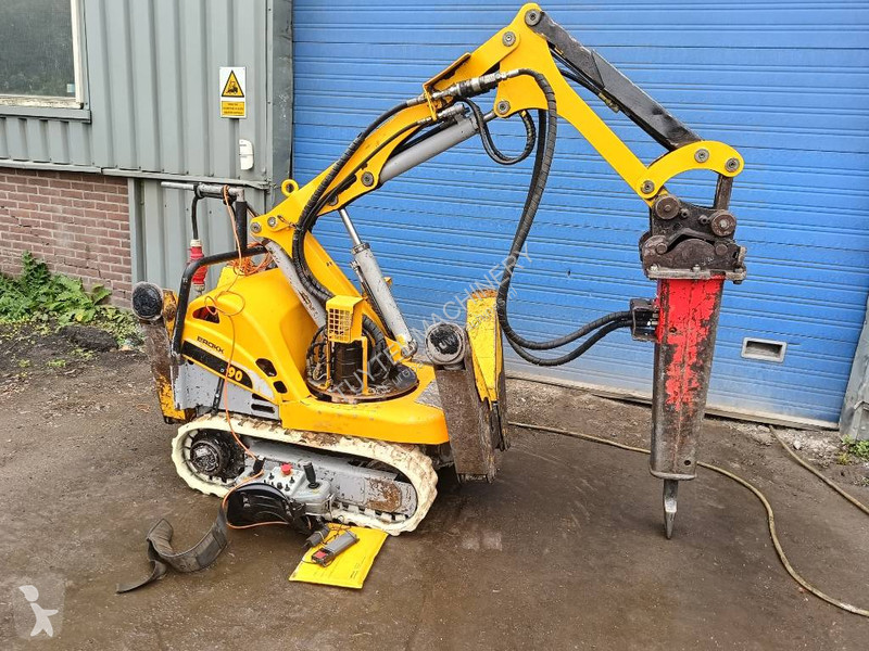 Pelle Brokk 90 husqvarna robot remote excavator...