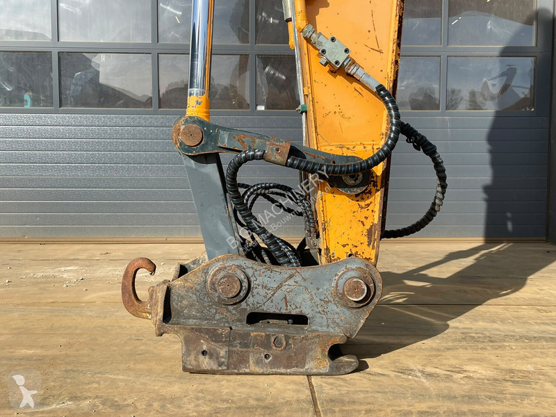 Pelle Hyundai Robex 300NLC-9A