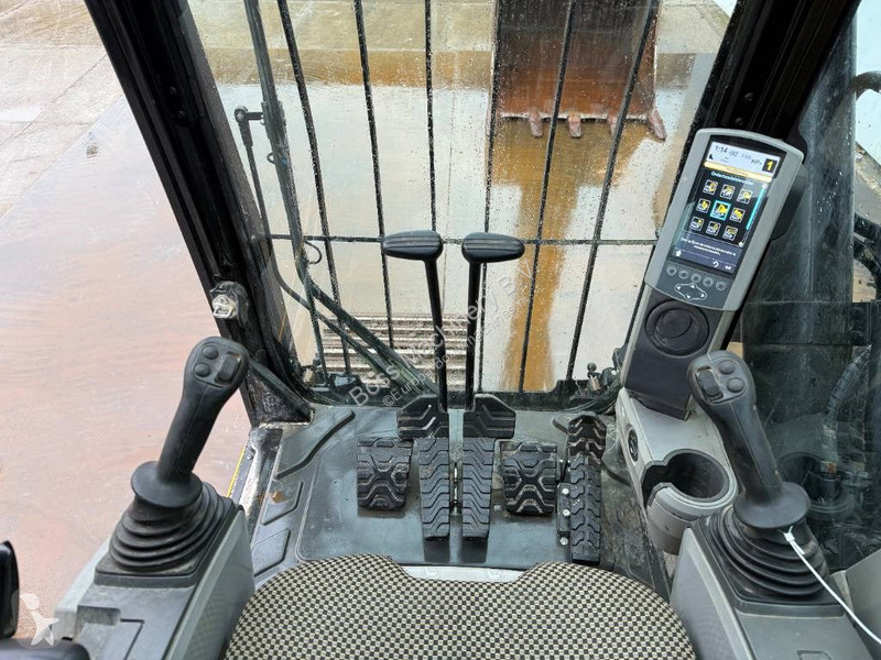 Excavator Caterpillar FLN - German / OilQuick /...