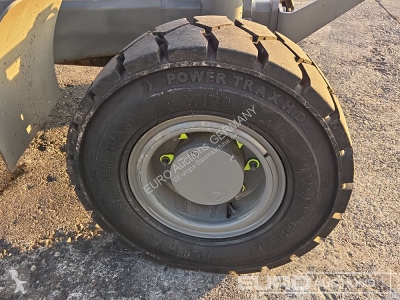 جرافة Wacker Neuson 2