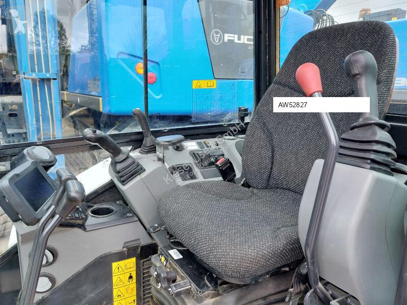 Багер Bobcat