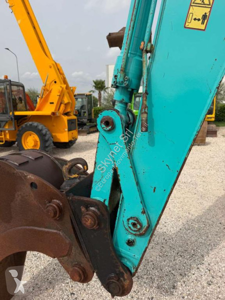 جرافة Kobelco SK135SF