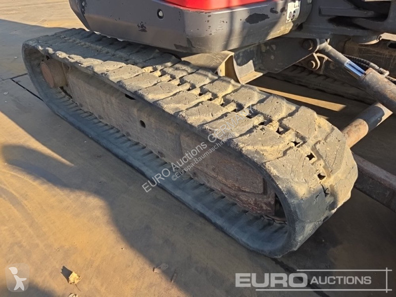 Багер Volvo ECR50D