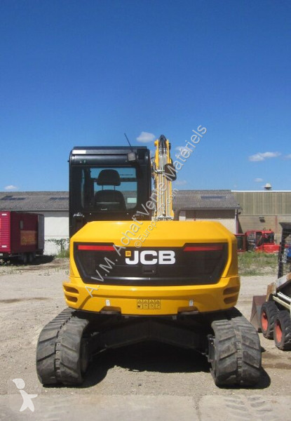 جرافة JCB