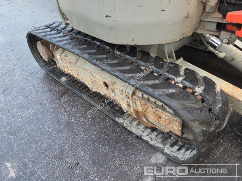 Багер Volvo ECR25D