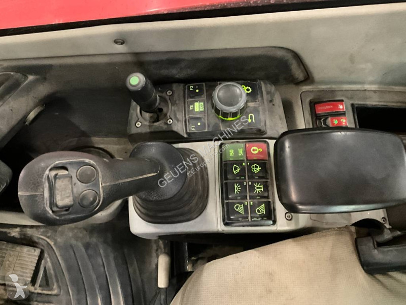Багер Neuson EW 65