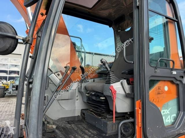 جرافة Doosan