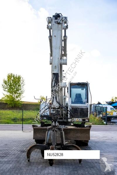 Багер Liebherr