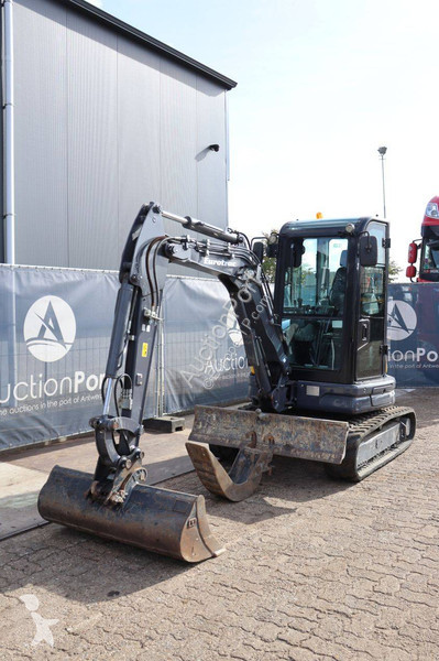 جرافة Eurotrac HE26SR