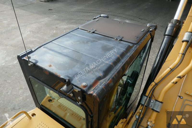 Багер Caterpillar LME