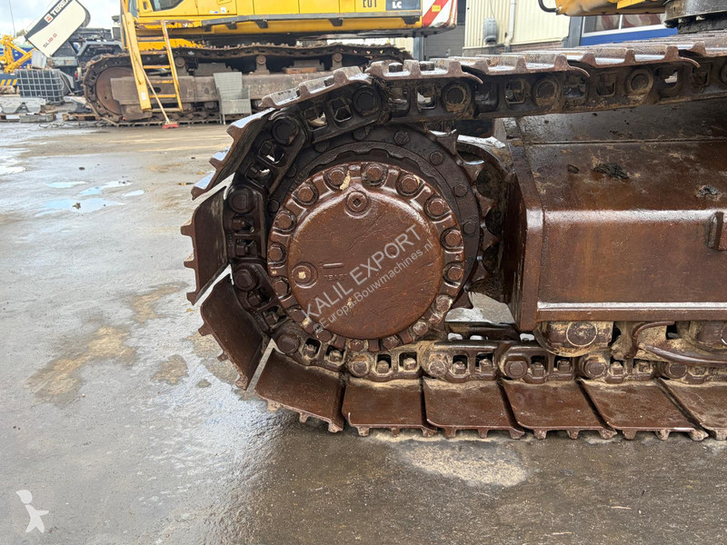 جرافة Caterpillar 322C Excavator - 26.2T -...