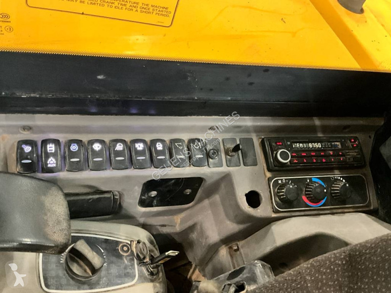 Багер JCB 85 Z-1