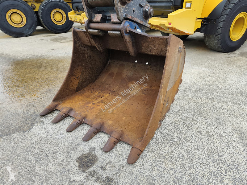 جرافة Kobelco SK350 NLC-9 .