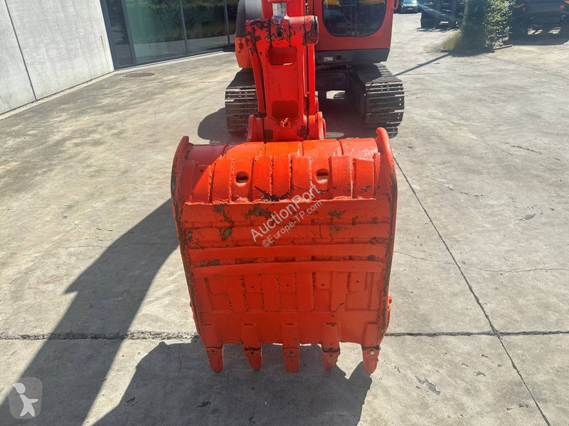 Багер Kubota KX185-3
