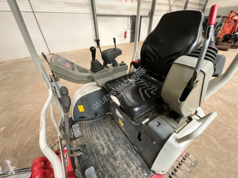 جرافة Takeuchi TB 217 R