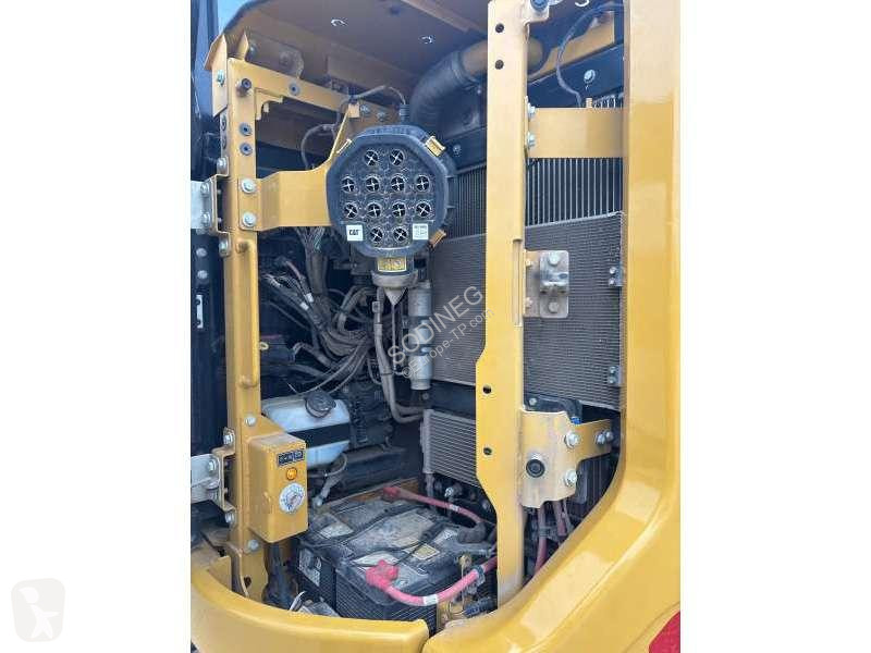 جرافة Caterpillar GC