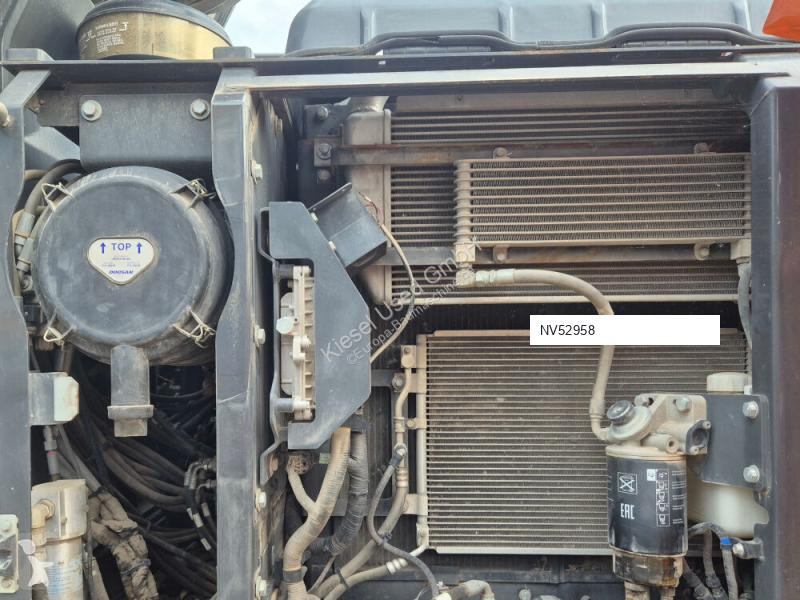 Багер Doosan 5