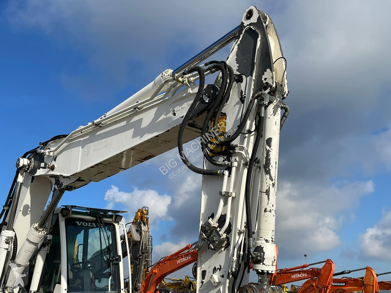 Graafmachine Volvo EW160
