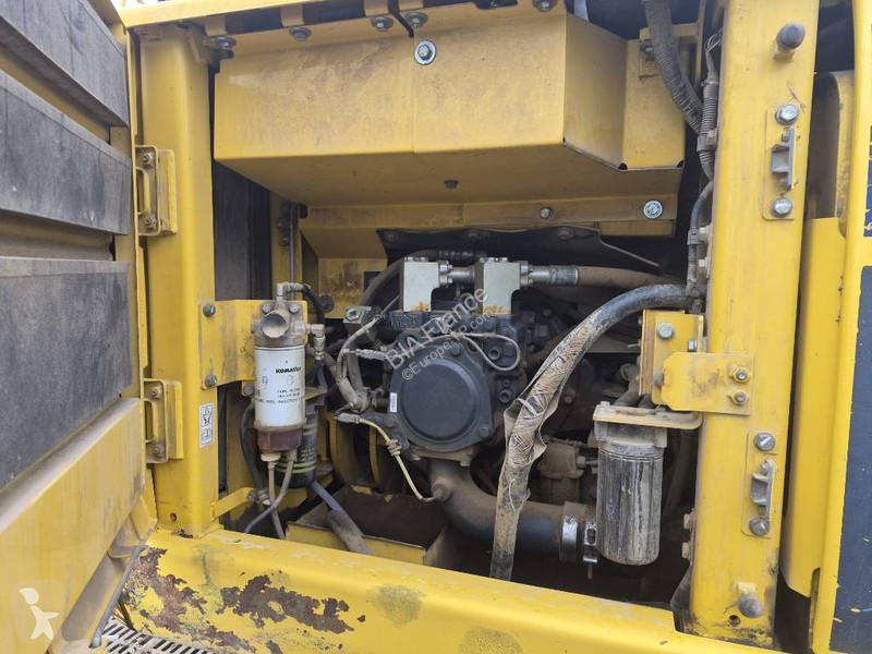 Escavadora Komatsu LC-11