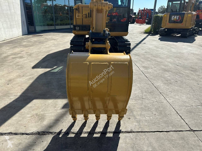 Escavadora Caterpillar