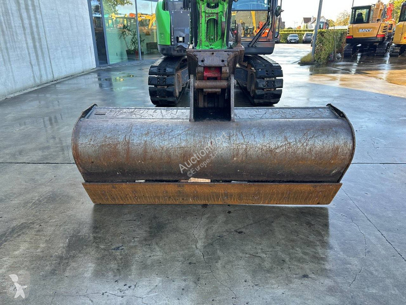 Escavadora Doosan 7
