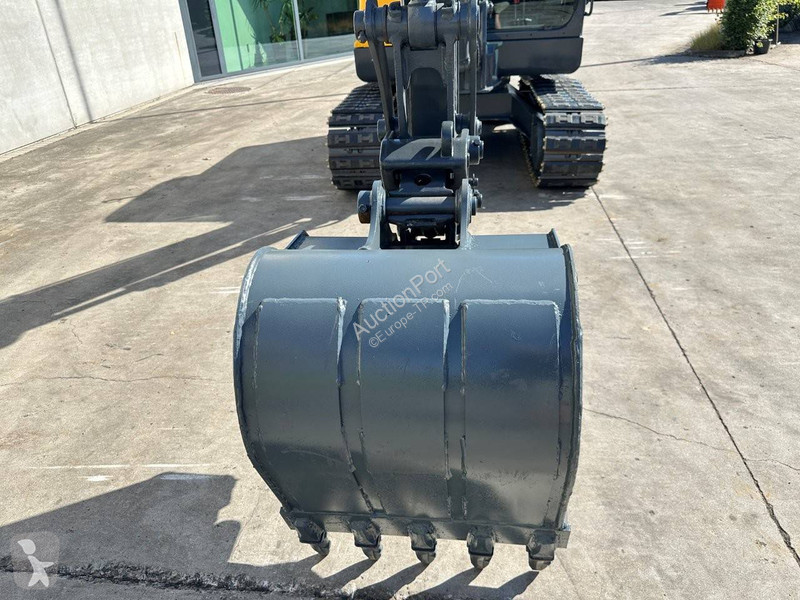Escavadora Volvo D