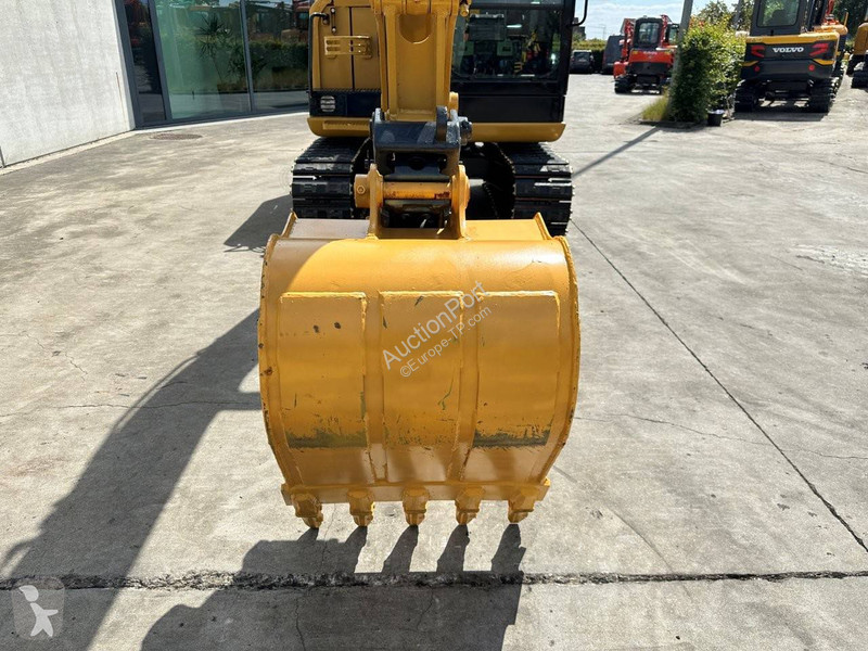 Escavadora Caterpillar .5E2