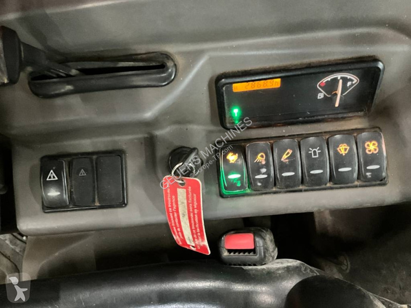 Escavadora Volvo ECR D