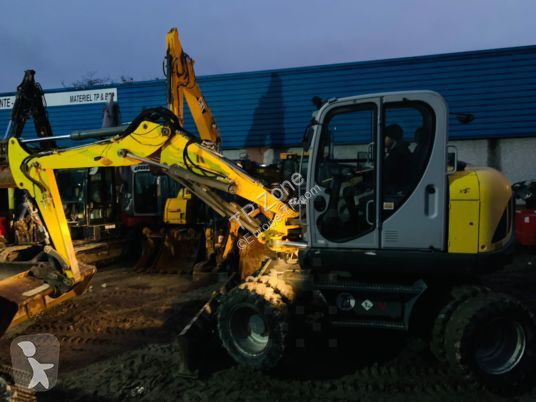 Escavadora Wacker Neuson 2