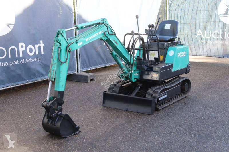 Escavadora Komatsu PC-03
