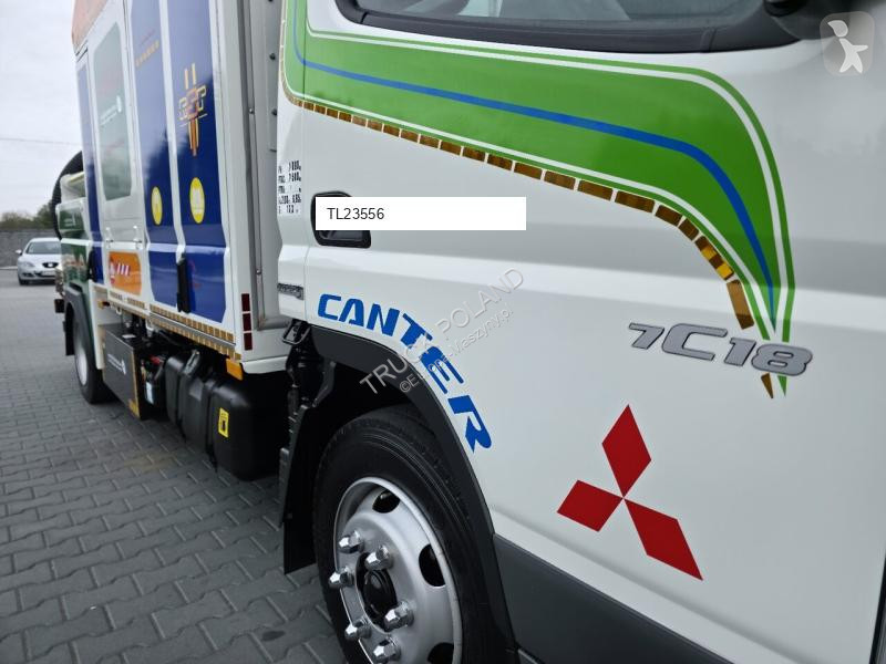Camion Mitsubishi CANTER odkurzacz koparka...