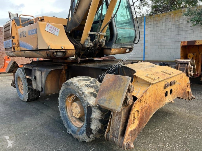 Excavadora Case