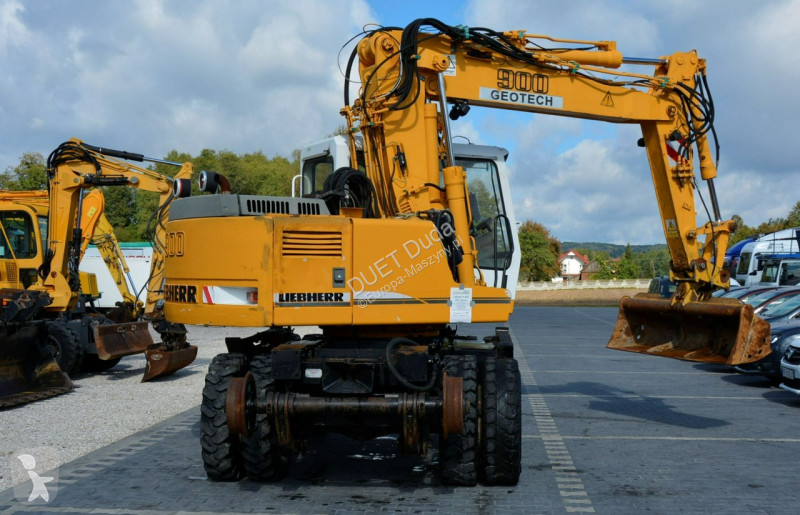 Excavator Liebherr Koparka + Kolej