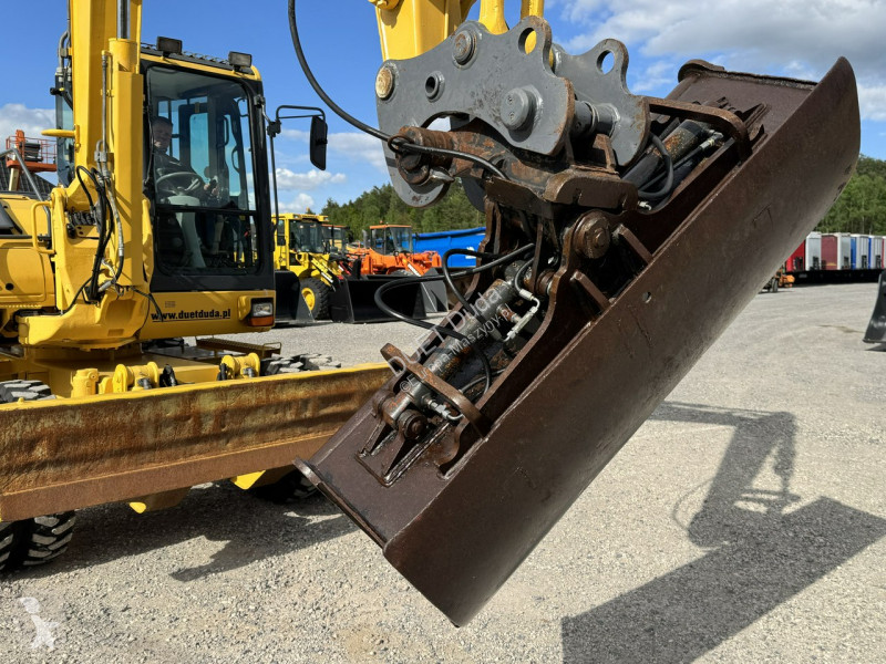 Excavator Komatsu Pług + Podpory 10ton...