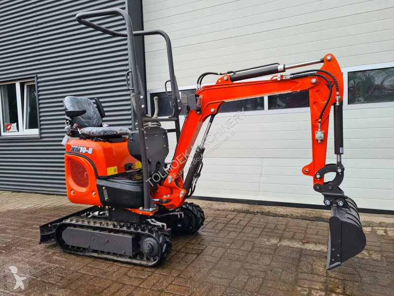 Escavadora Rhinoceros XN10-8 minigraaf machine...