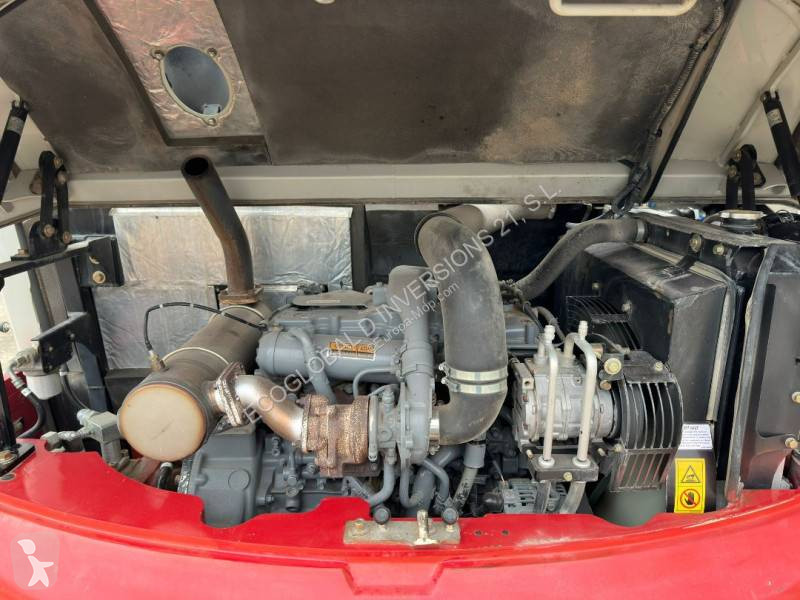 Escavadora Takeuchi *FULL EQUIP*