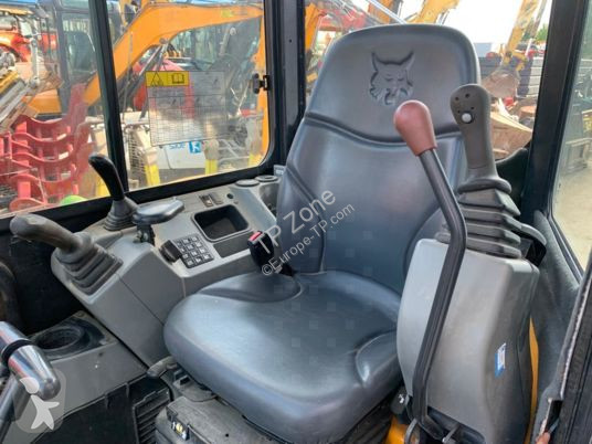Escavadora Bobcat e50