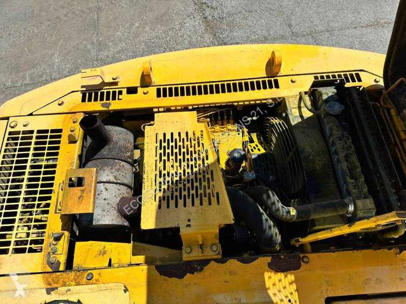 جرافة Komatsu 6K