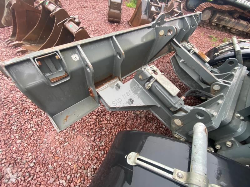 Escavadora Neuson  EW 100