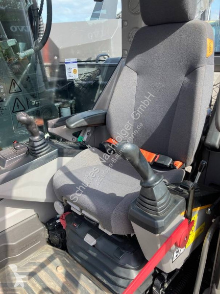 Escavatore Volvo ECR 145 E