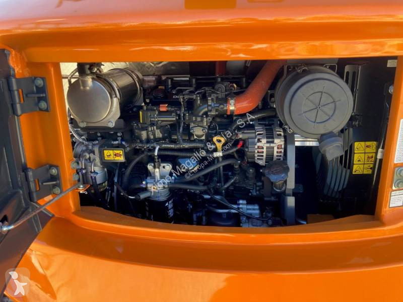 Excavadora Doosan DX85R-7
