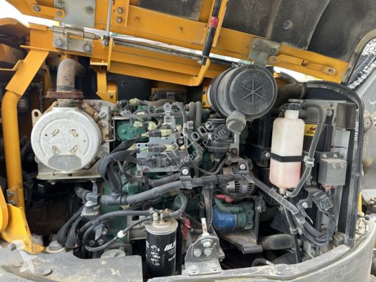 Escavadora Volvo ecr88d