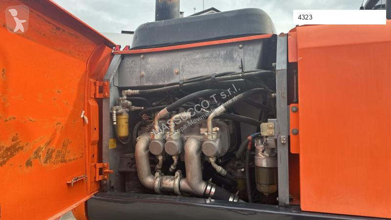 Escavatore Hitachi -5B