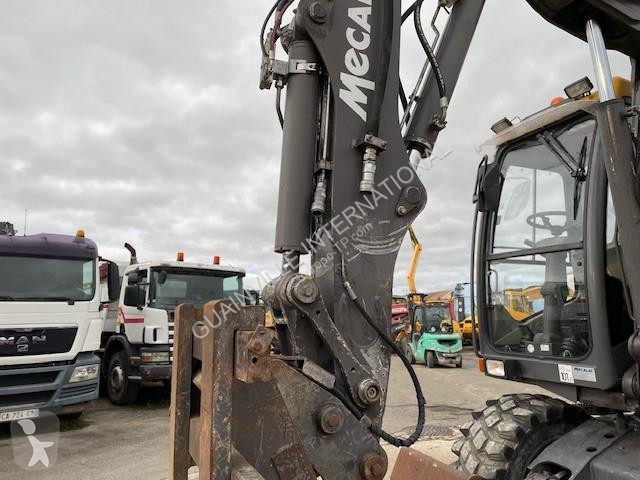 Excavator Mecalac