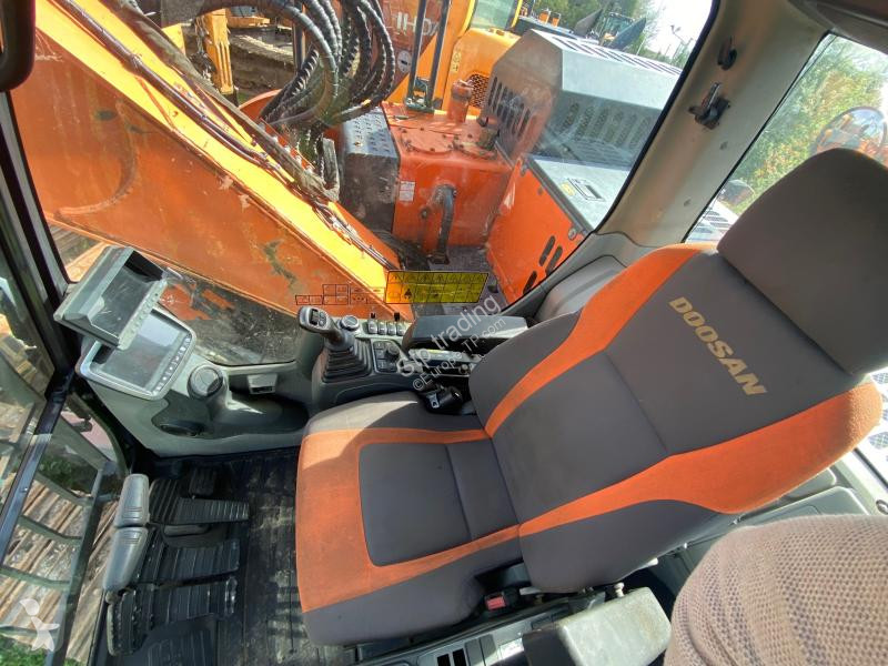 جرافة Doosan LCR-5