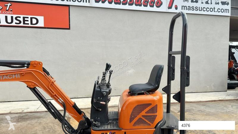 Escavatore Hitachi ZX10U-2