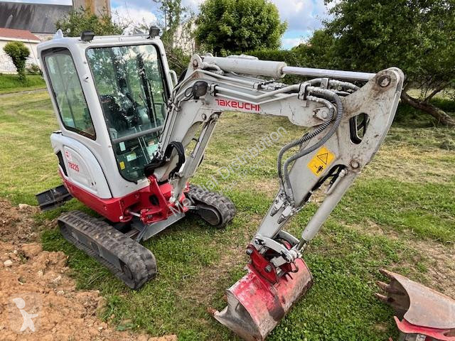 Excavadora Takeuchi  TB225