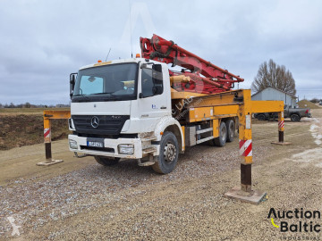 Čerpadlo na beton Mercedes