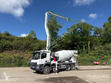 Čerpadlo na beton Mercedes