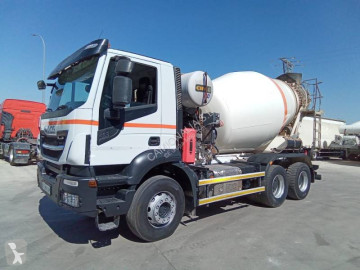 Camión hormigón Iveco
